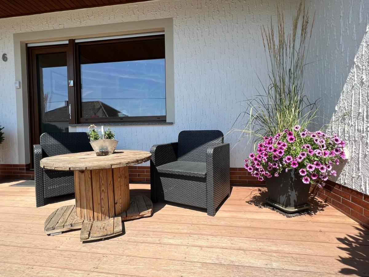 Ferienwohnung Terrasse Parkplatz Wallbox Nuerburgring Herresbach Екстериор снимка